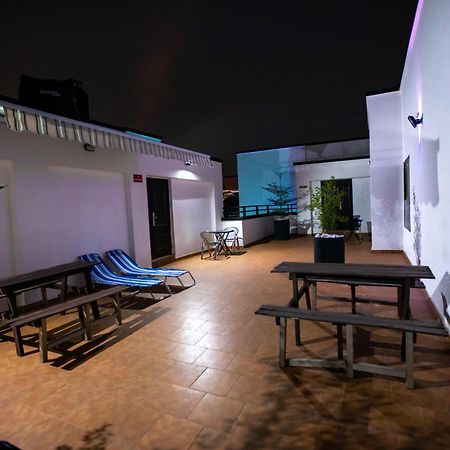 Washington Apartments - Just 25Mins Drive From The Airport Kwashieman Exterior photo
