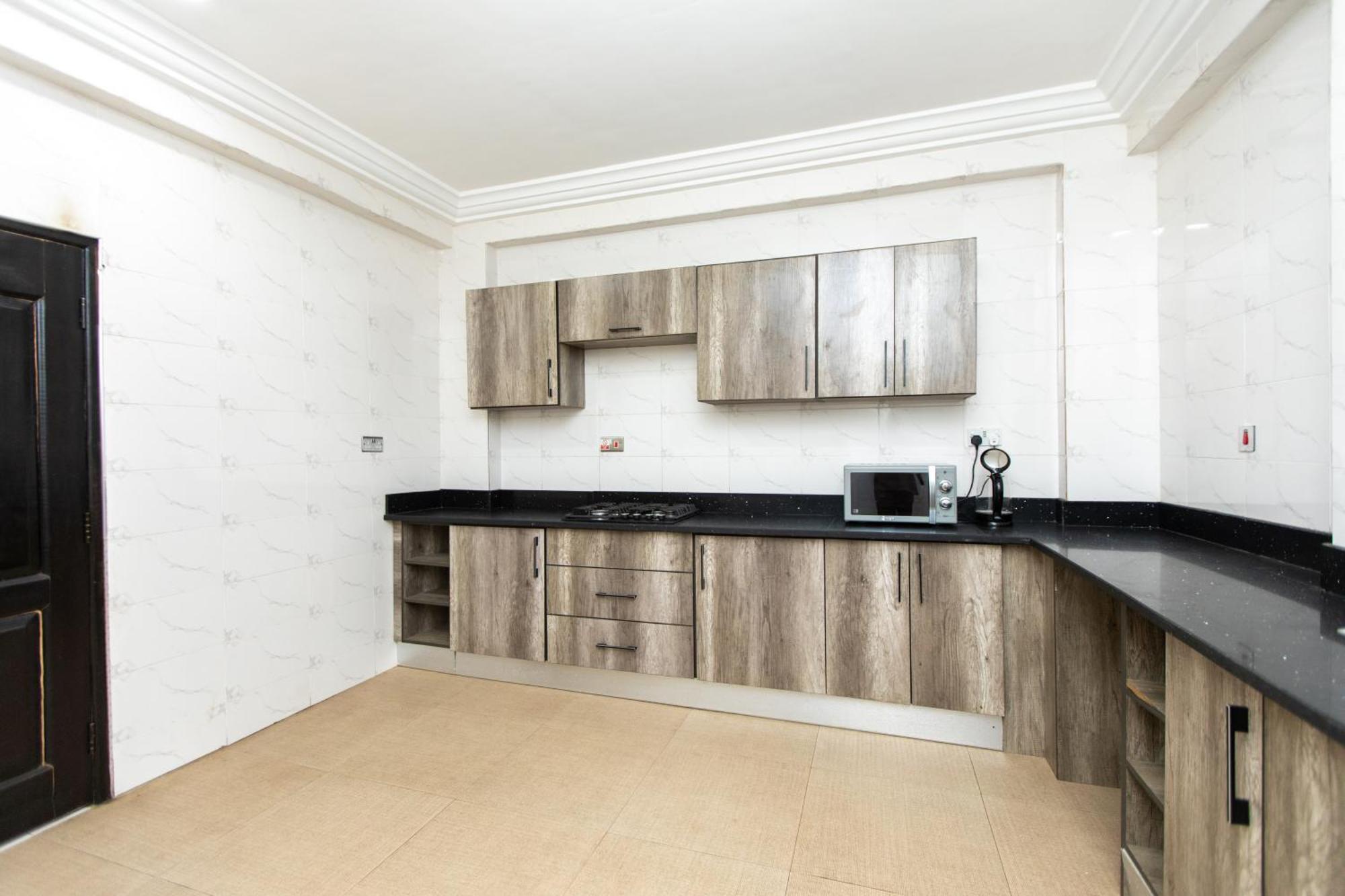 Washington Apartments - Just 25Mins Drive From The Airport Kwashieman Exterior photo
